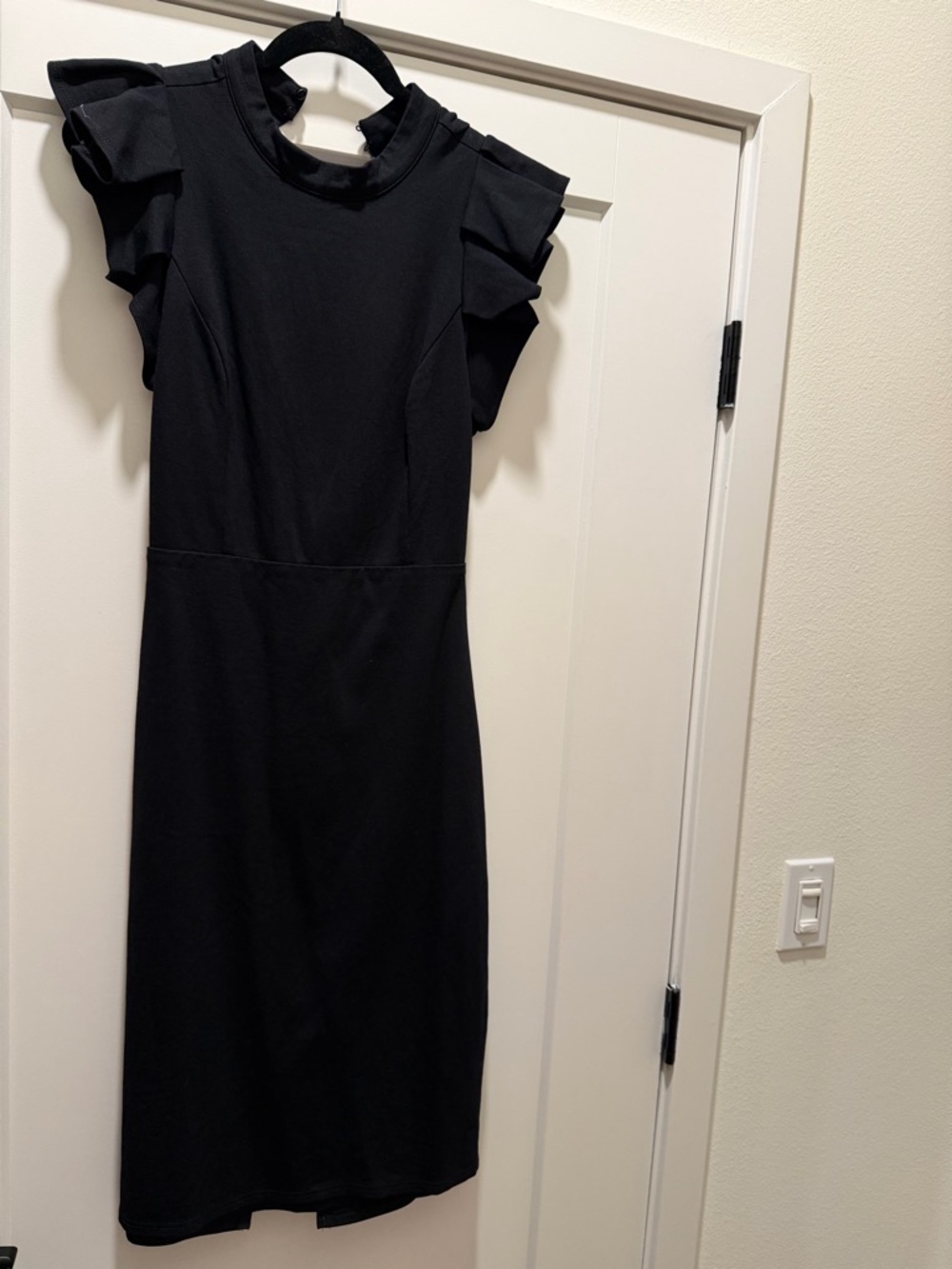 Lulus Elegant Black Ruffle Sleeve Midi Dress